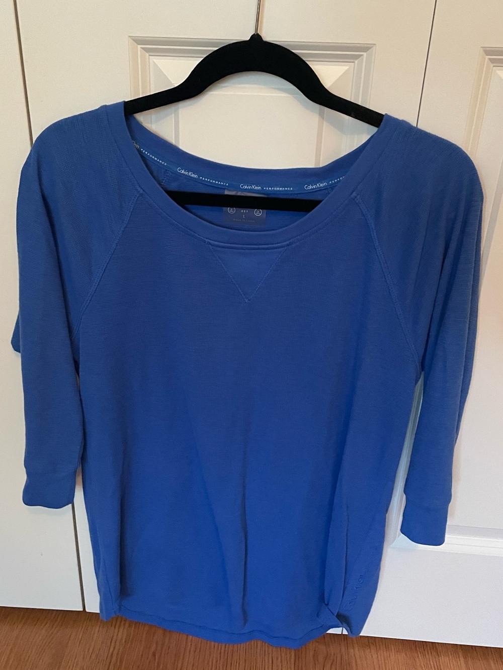 Calvin Klein Performance Royal Blue Women's Lightweight Scoop 3/4 Sleeve Top